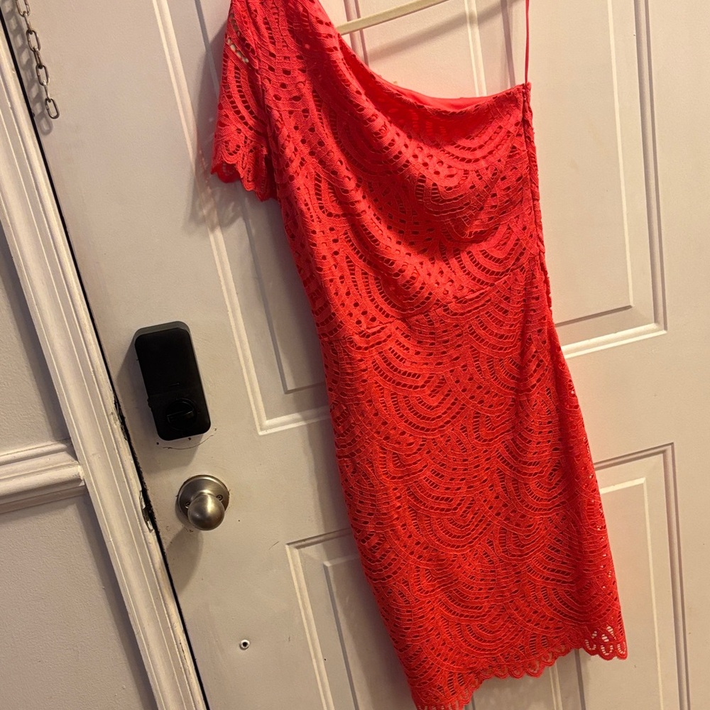 Elegant Red Lace One-Shoulder Dress